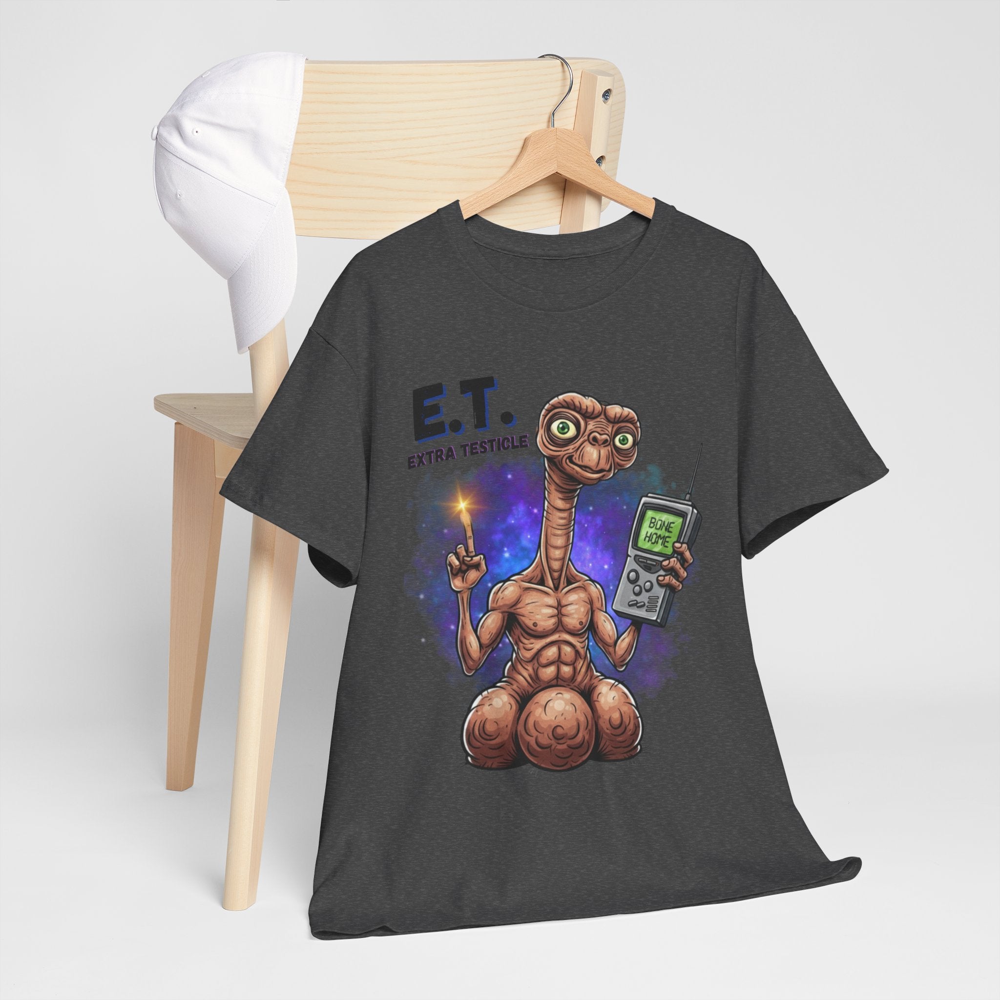 Retro Nostalgic Alien Illustration Tee | Sci-Fi Space Shirt