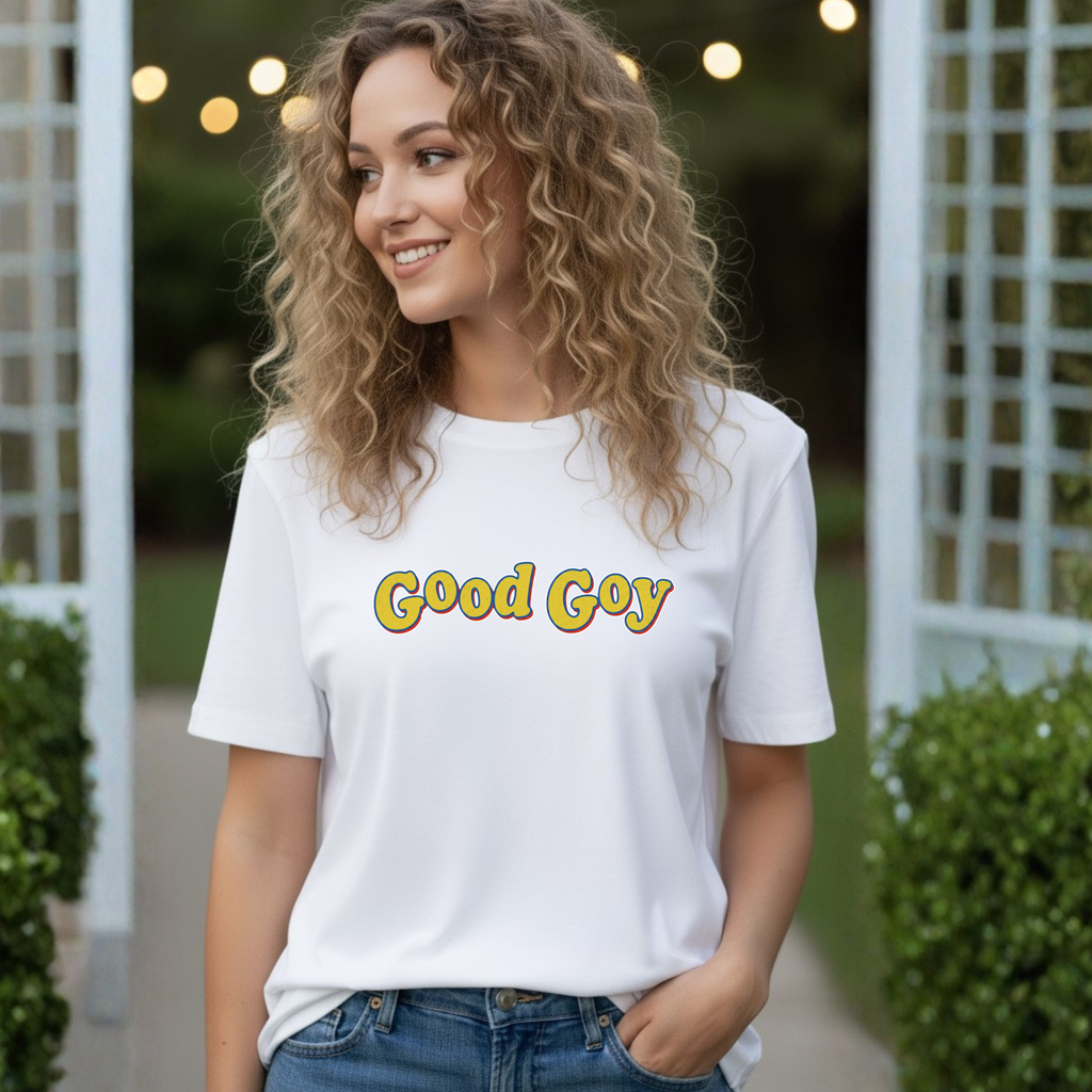 Good Goy retro yellow bubble text Tee | Nostalgic vintage graphic