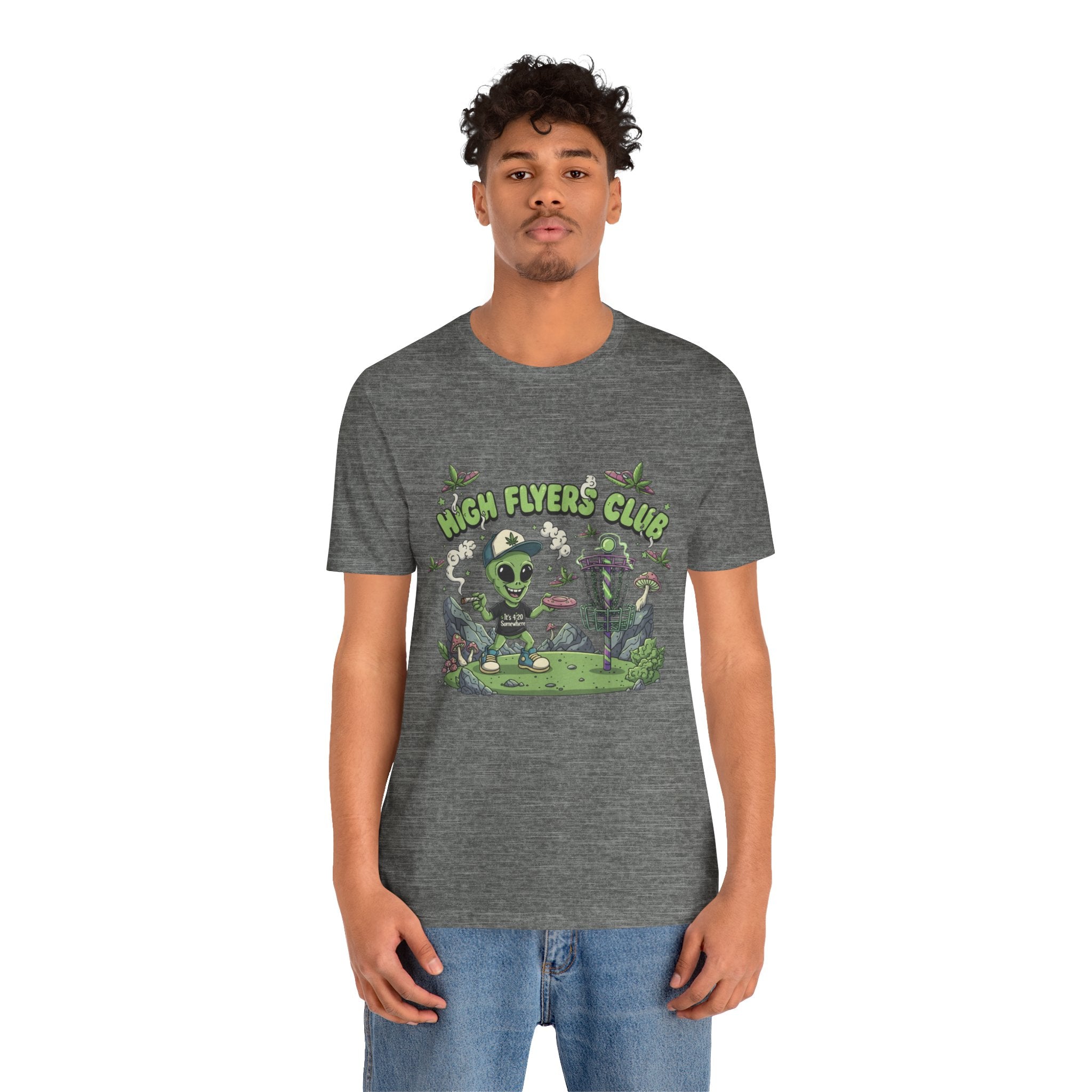 Stoner Alien High Flyers Disc Golf Tee, Funny Unique Space Tee, Cool Graphic Tee for Disc Golf Lovers, Gift for Sport Enthusiasts, Unique